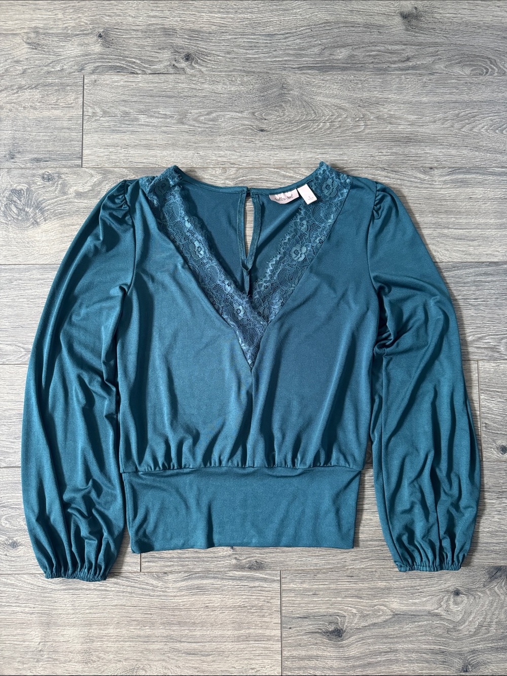 Lace-Trim Teal V-Neck Long Sleeve Blouse